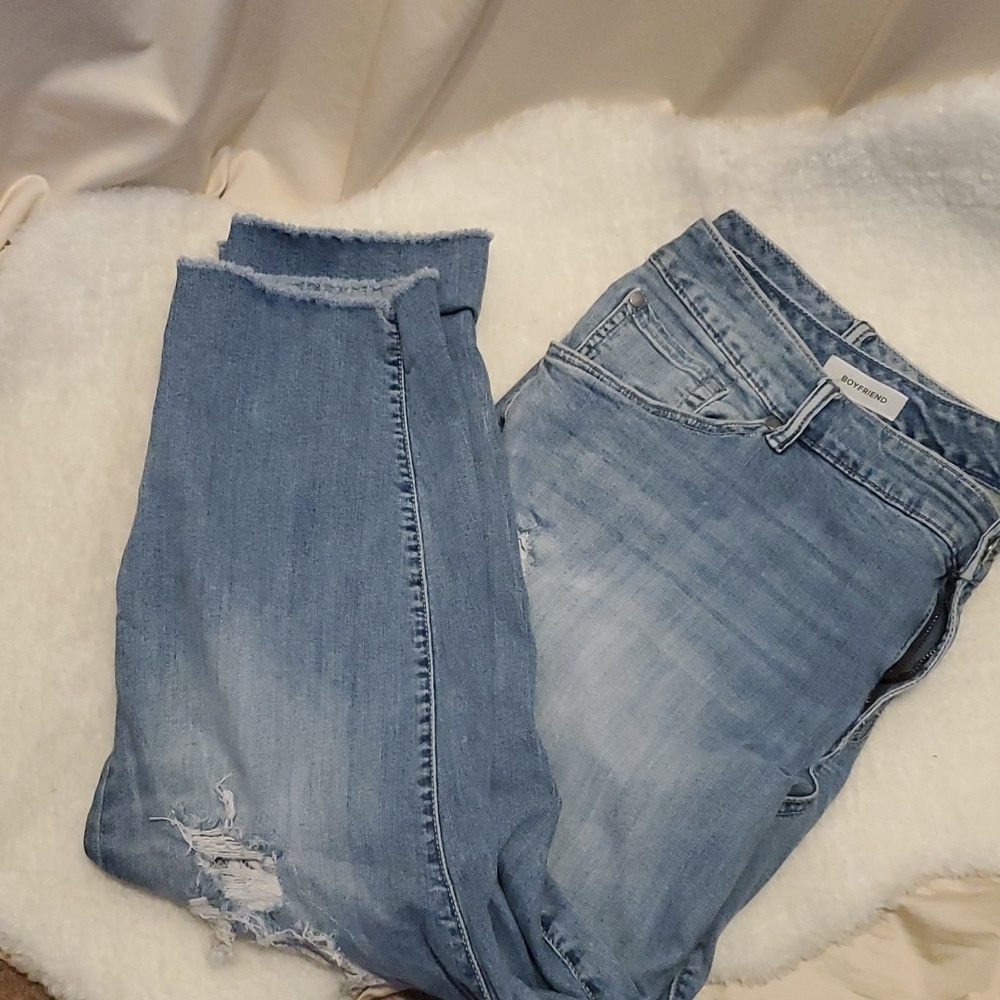Torrid Distressed Boyfriend Fit Jeans SZ 24